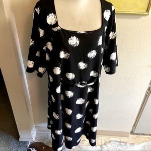 Gabrielle dress black white print square neckline sz 2X NEW